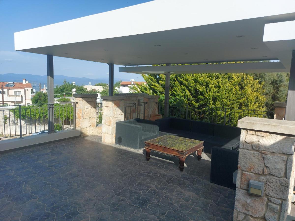 Villa Angela Dhrousha Bagian luar foto